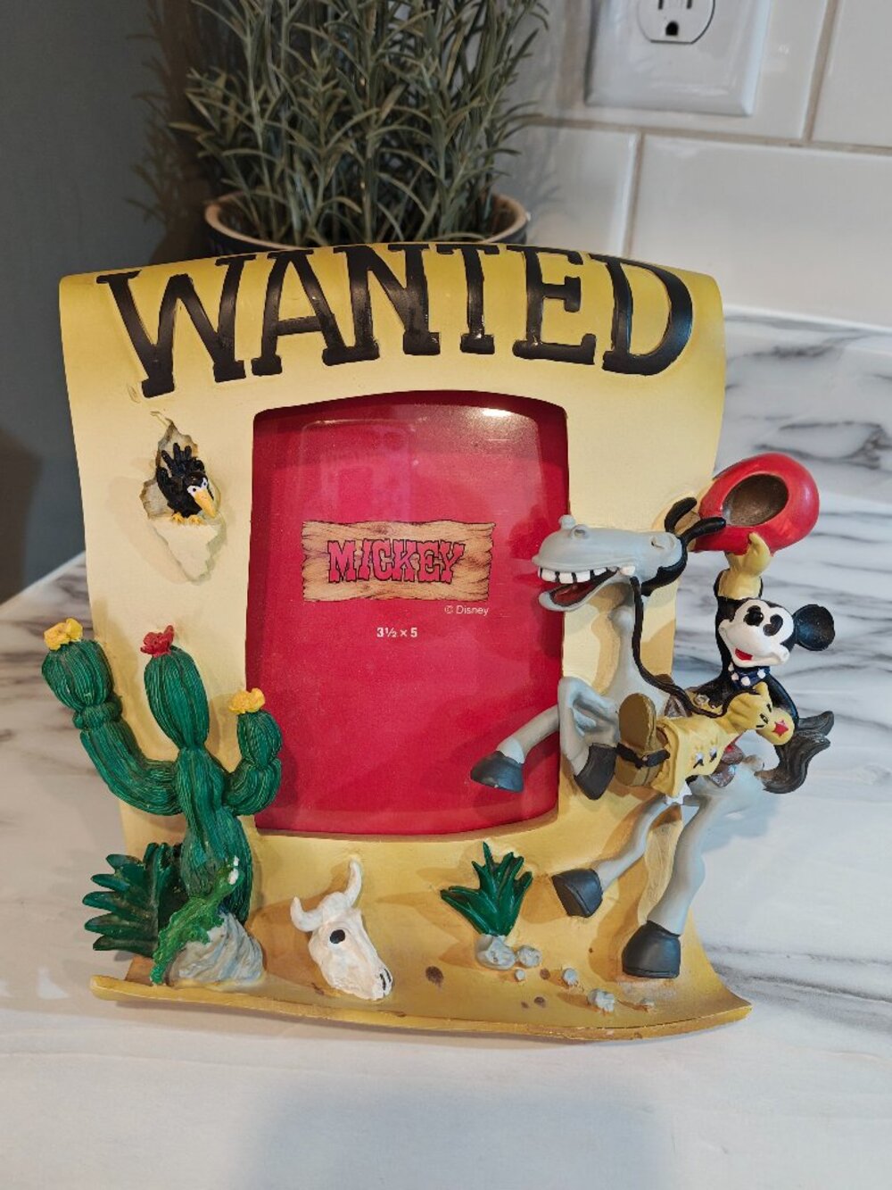 Disney Mickey Mouse Wild Western Wanted 3D Picture Frame 3.5x5 Photo Collectible